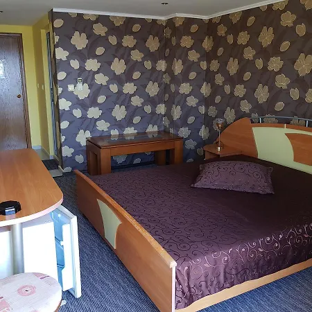 Гостьовий будинок Ianis Paradise 3*