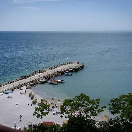 Ianis Paradise Гостьовий будинок 3*