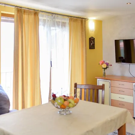 Гостьовий будинок Ianis Paradise 3*