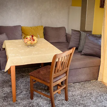 Ianis Paradise Гостьовий будинок Несебир