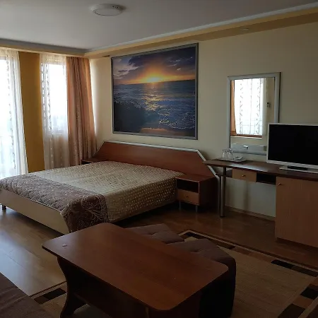 招待所 伊安尼斯天堂旅馆 3*