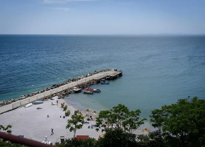 Ianis Paradise Guest house 3*