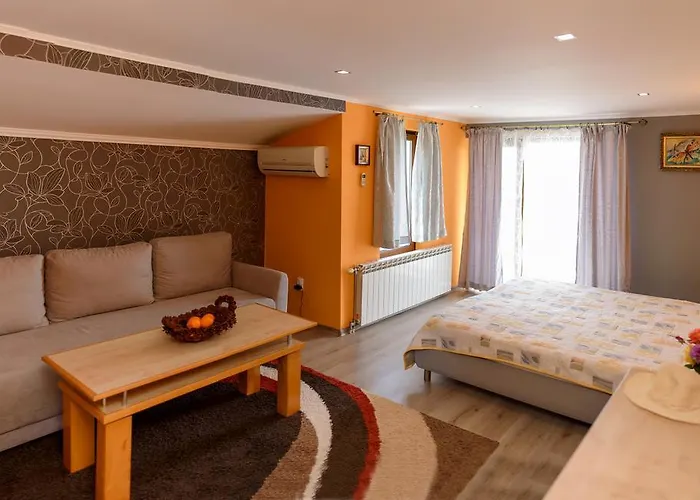 Guest house Ianis Paradise