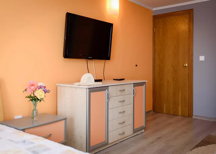 ゲストハウス Ianis Paradise ネセバル