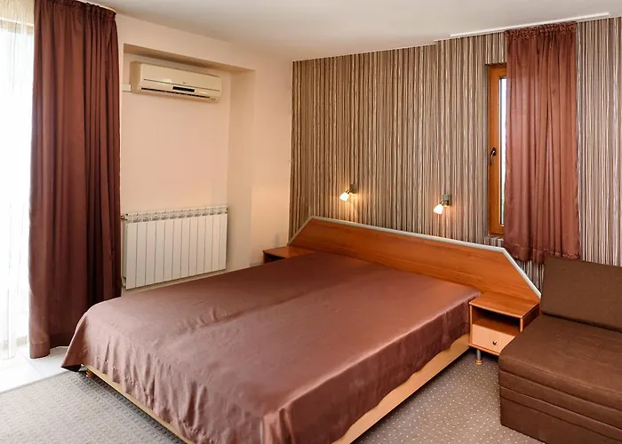 Guest house Ianis Paradise Nesebar