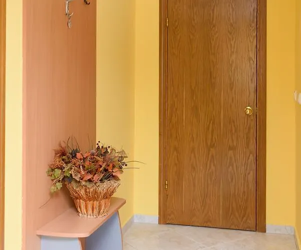 Ianis Paradise ゲストハウス ネセバル