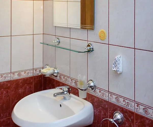 Guest house Ianis Paradise 3*