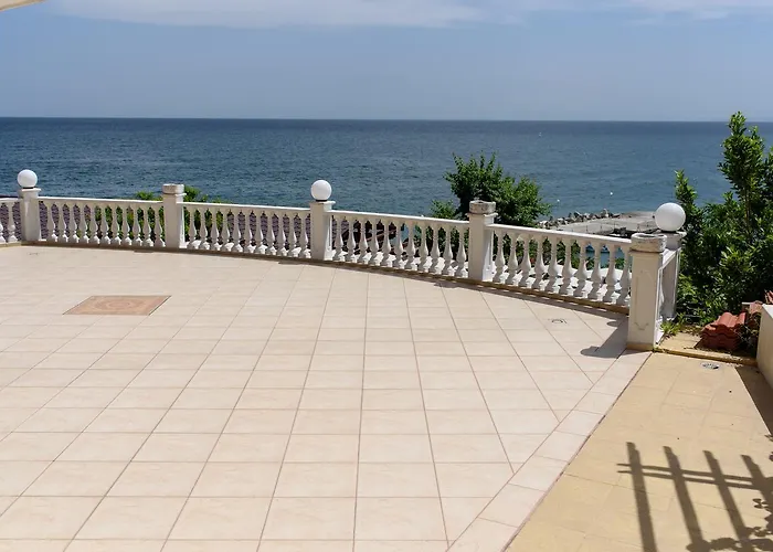 Guest house Ianis Paradise